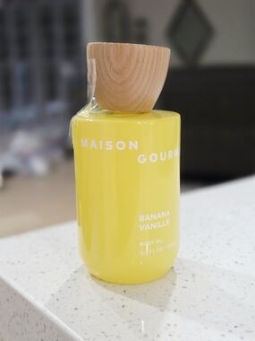 Maison Gourmande Banana Vanille Body Oil - Bright Yellow Bottle